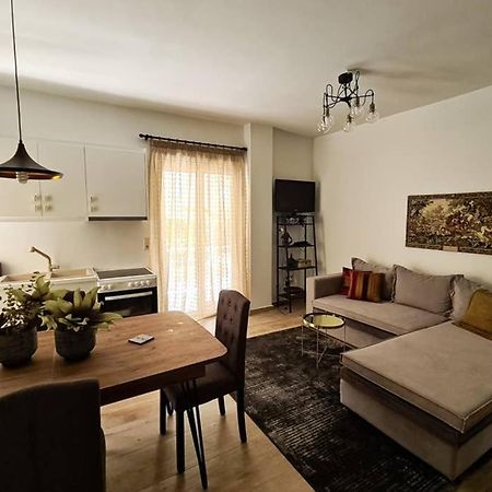 Modern Apt In The Heart Of Glyfada - Literally!! Ateny Zewnętrze zdjęcie